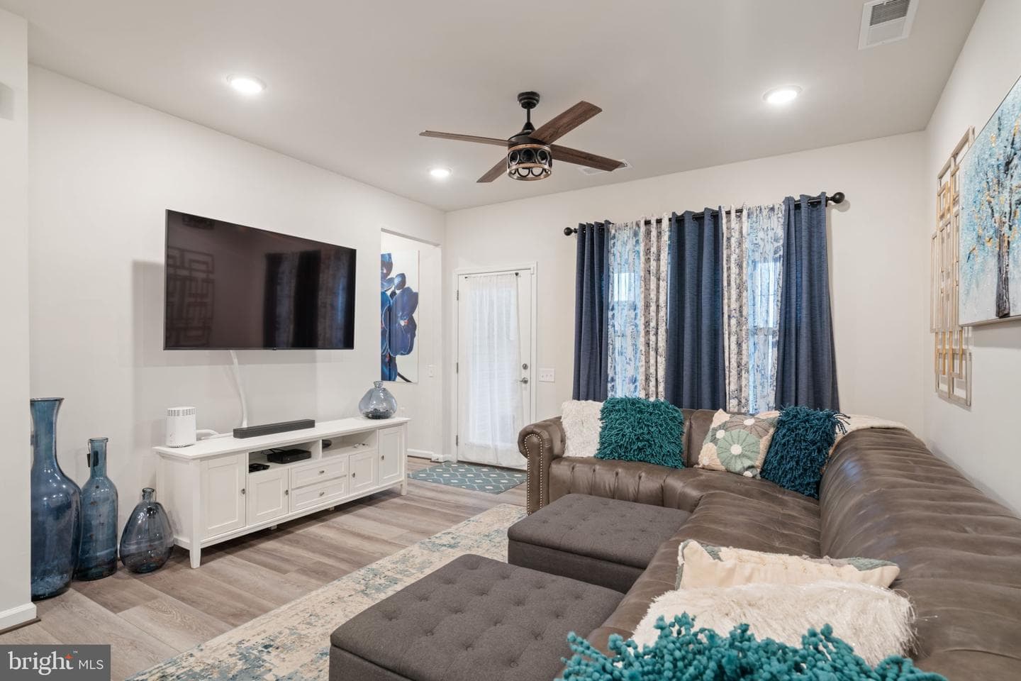 6773 Azalea Garden Lane photo 9
