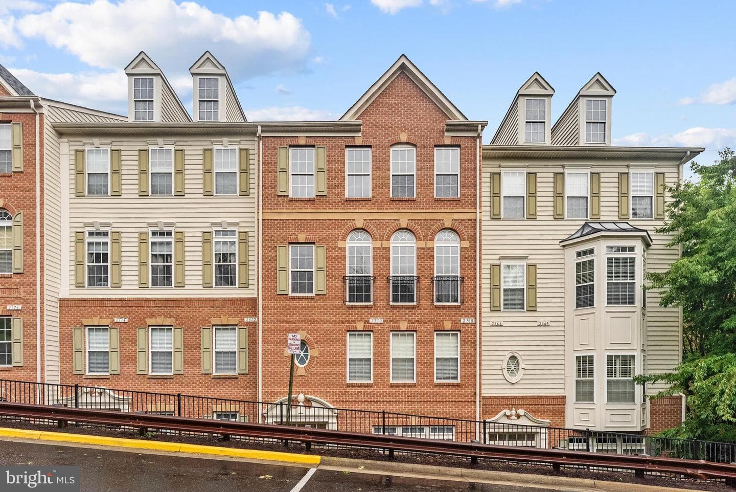 2370 Merseyside Drive, Woodbridge