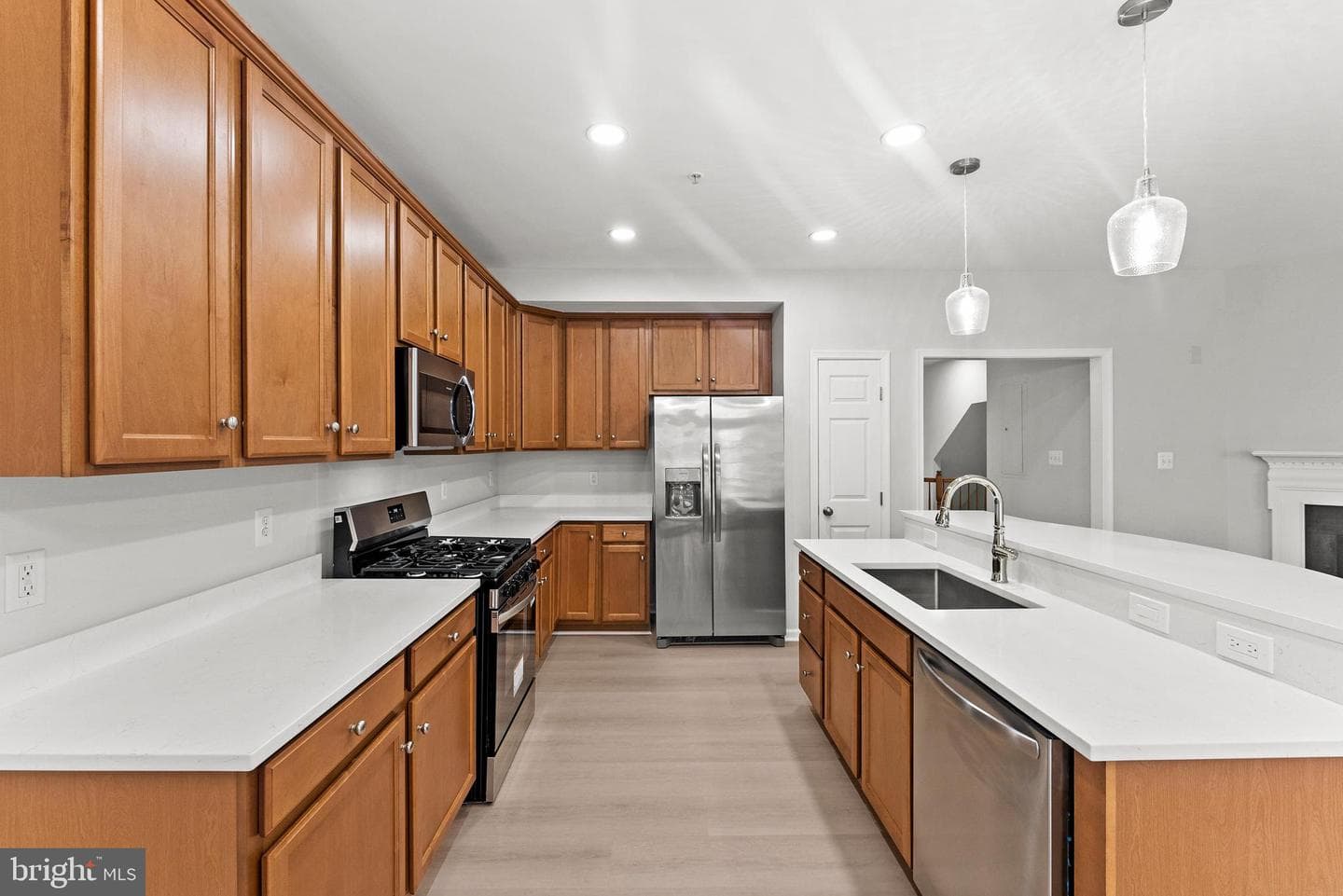 2370 Merseyside Drive photo 33
