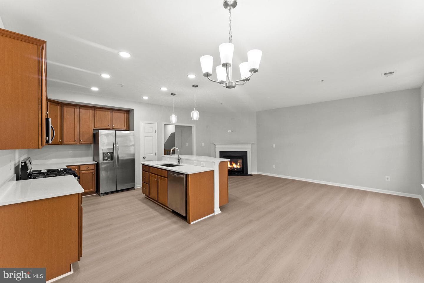 2370 Merseyside Drive photo 35