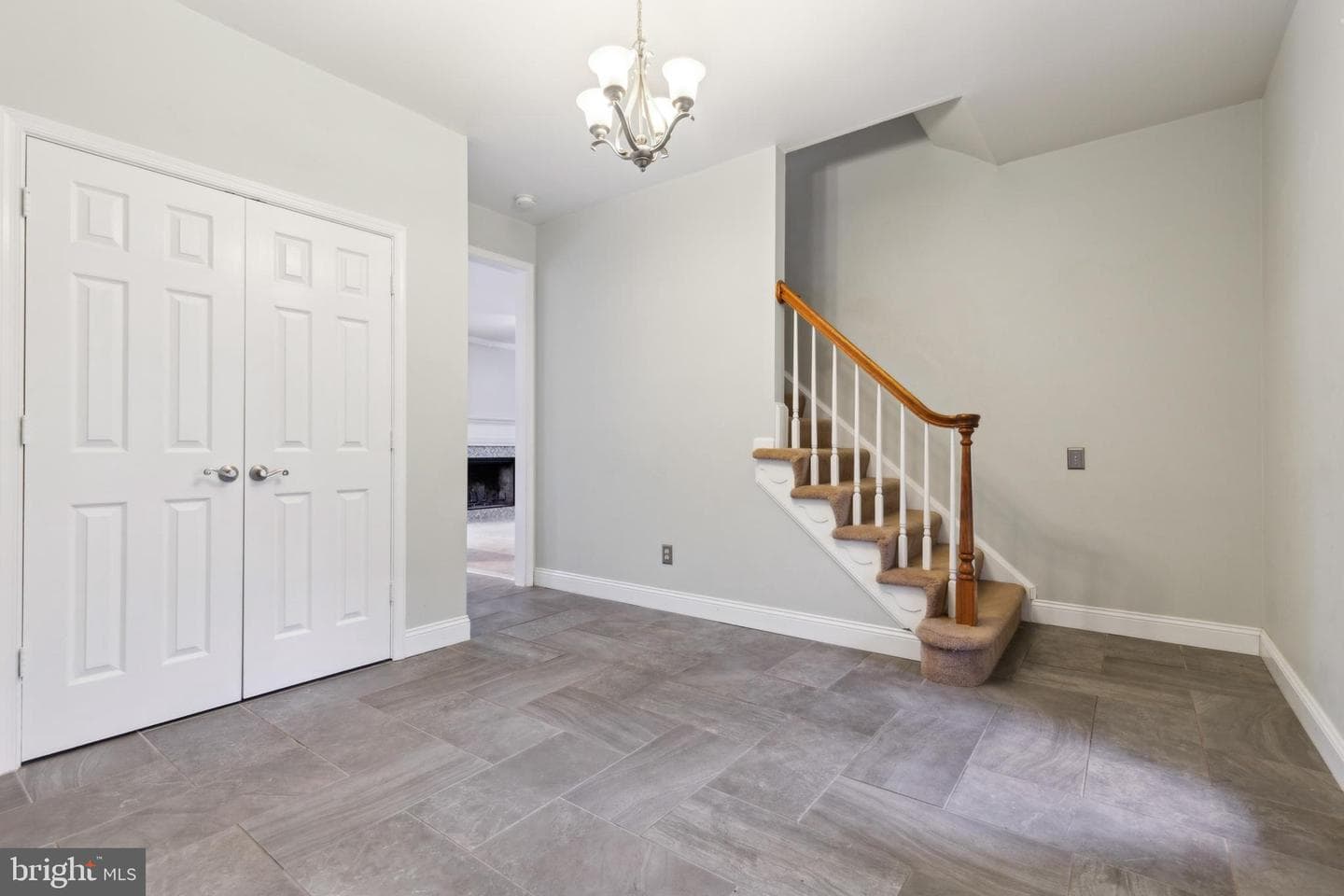 2802 Noble Fir Court photo 4