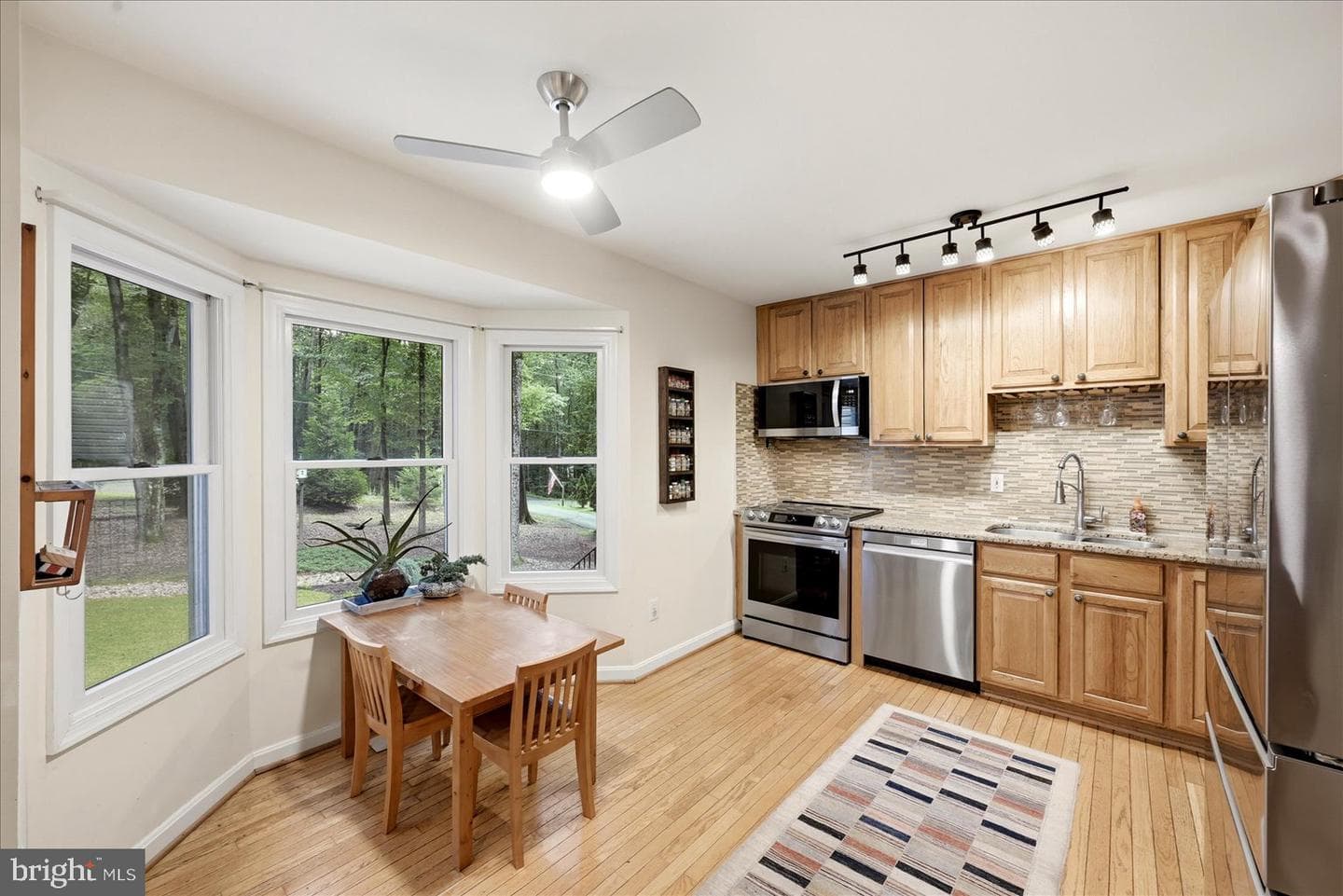 7366 Chardon Court photo 9