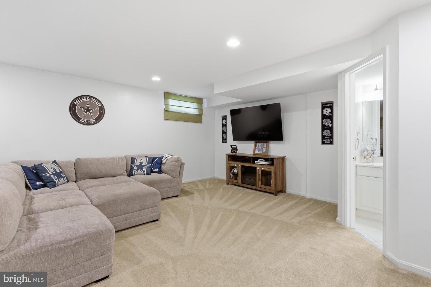 10000 Darnaway Court photo 19