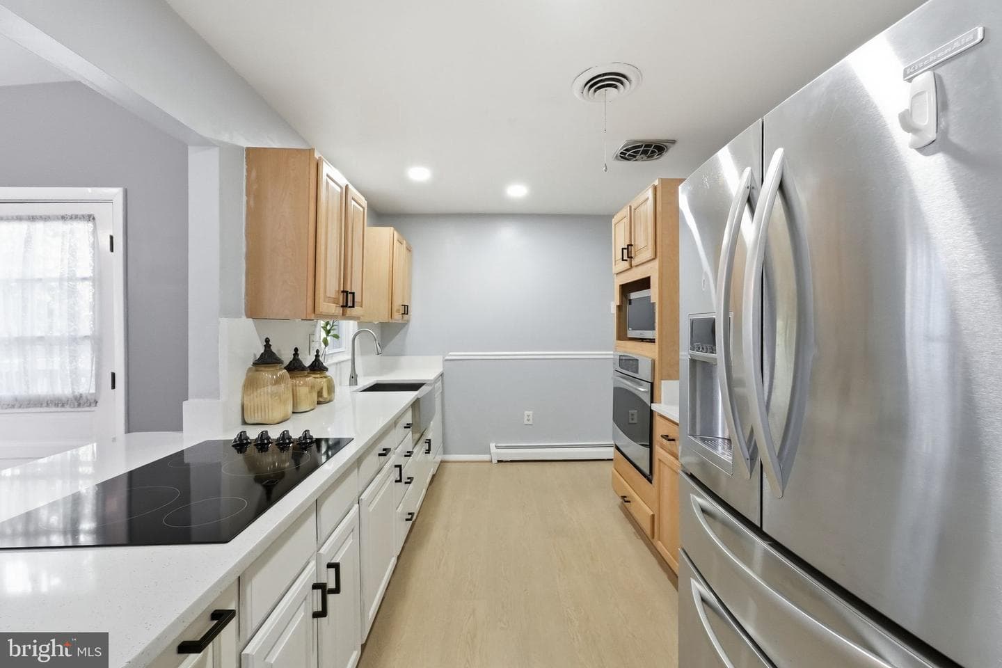 2208 Emporia Street photo 9