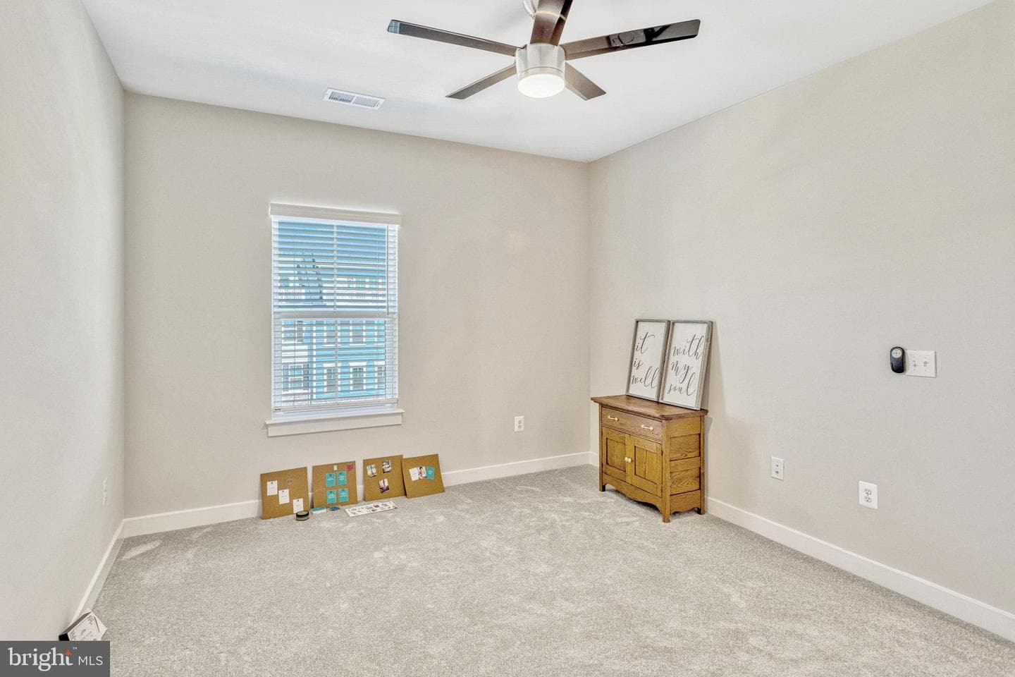 1669 Dunnington Place photo 14