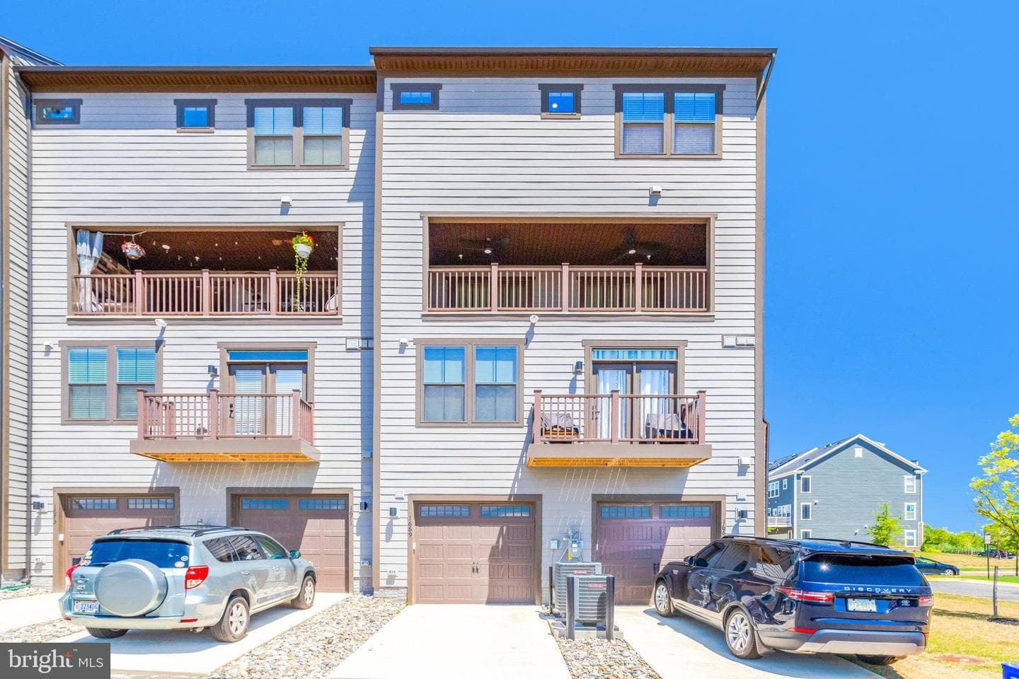 1669 Dunnington Place photo 6