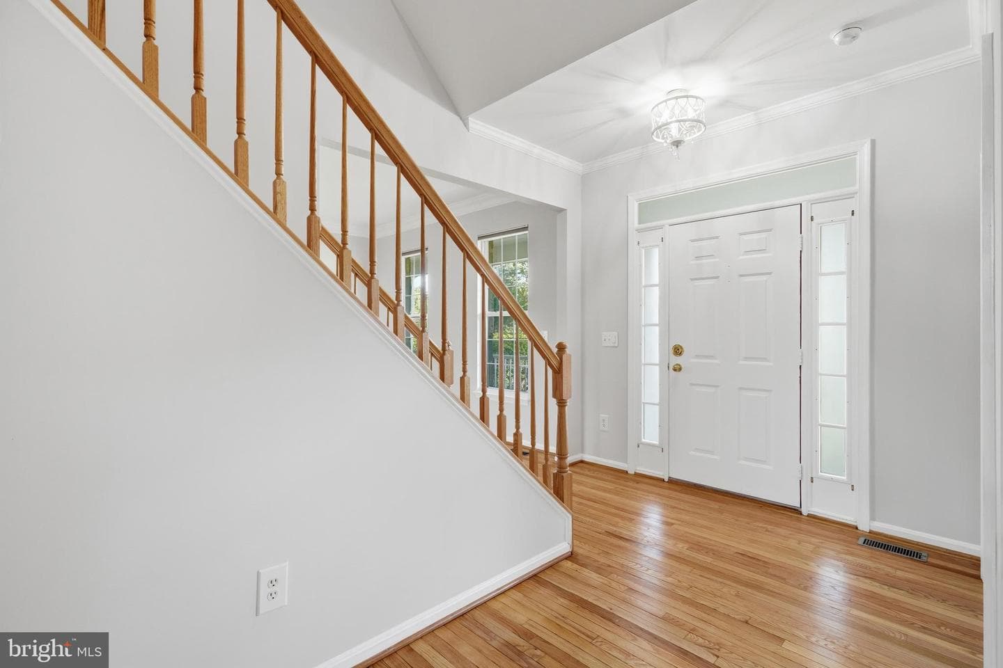 9451 Weathersfield Drive photo 11