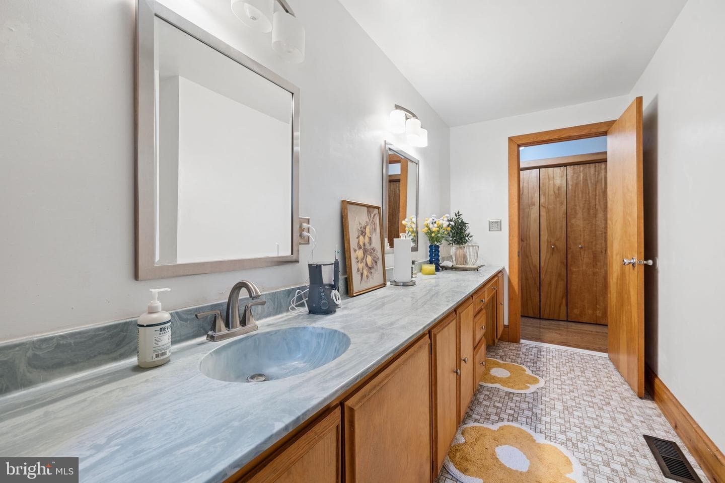 10904 Manley Road photo 25
