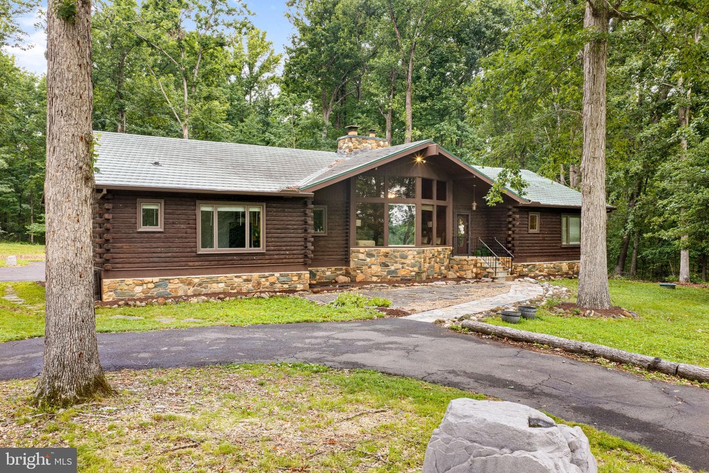 10904 Manley Road photo 3