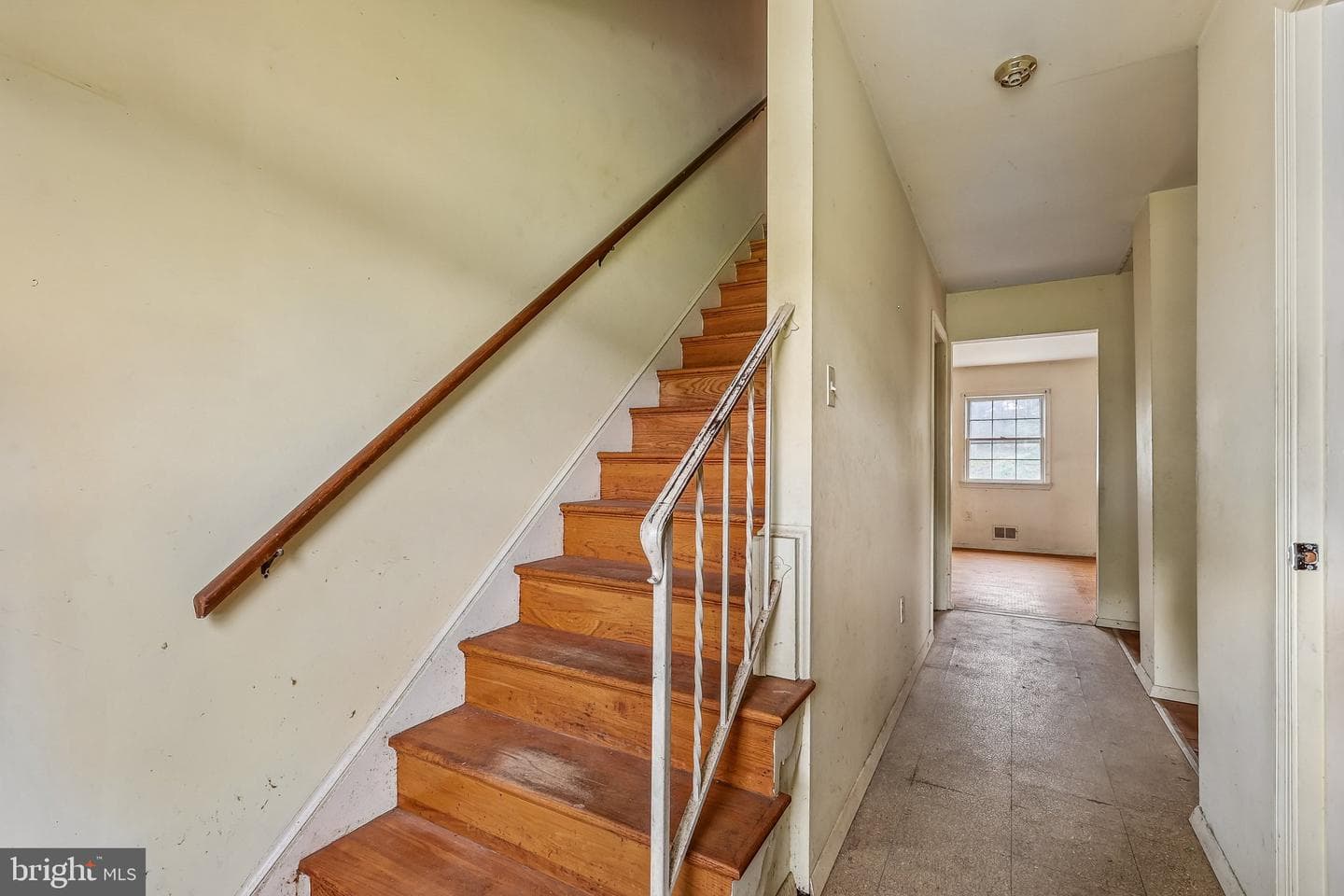 14447 Village Drive photo 3