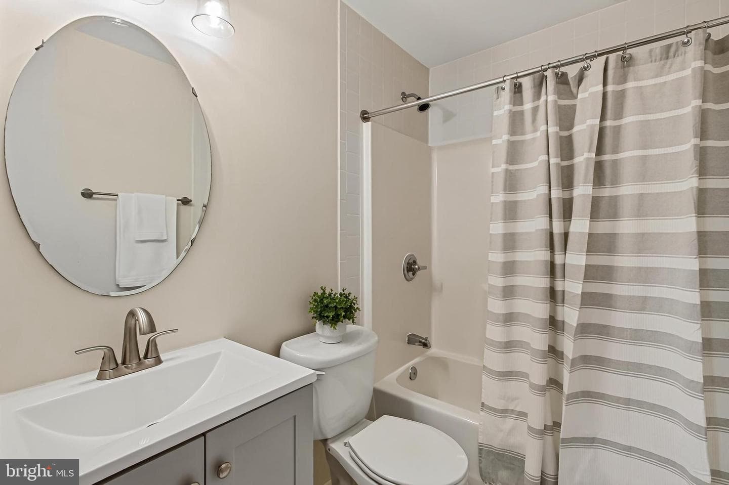 12460 Hadrians Court photo 42