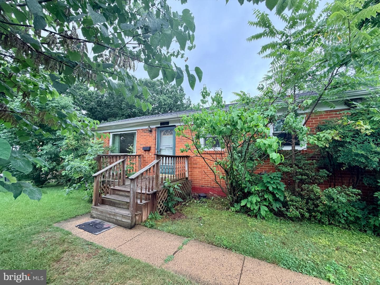 9615 Lafayette Avenue photo 2
