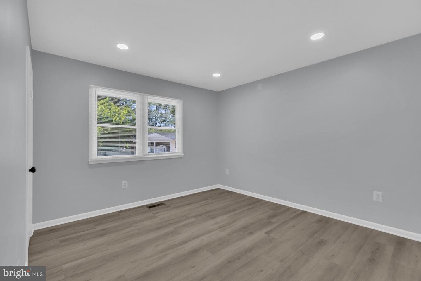 4950 Kirwyn Court photo 17
