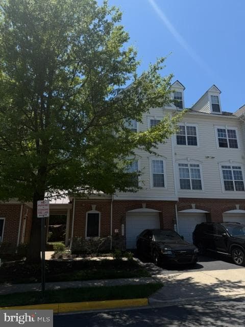 6811 Hampton Bay Lane photo 4