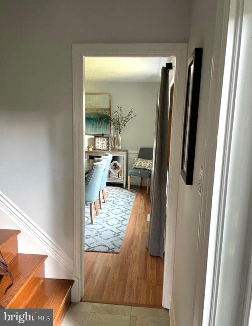 16052 Simon Kenton Road photo 4