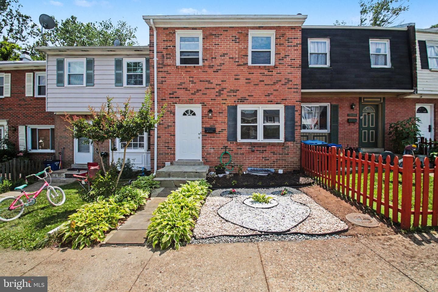 14658 Bakersfield Street, Woodbridge