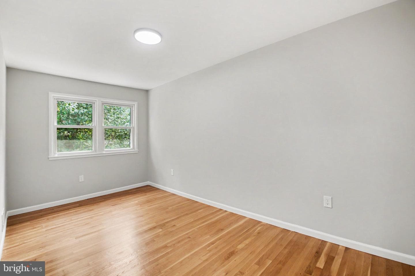 14658 Bakersfield Street photo 18