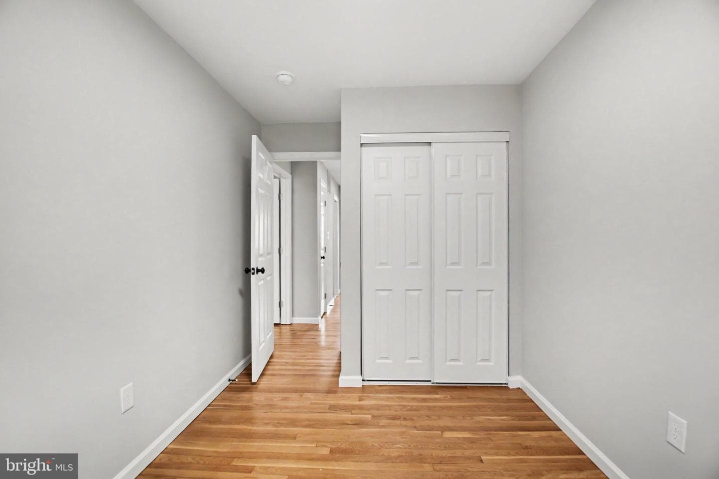 14658 Bakersfield Street photo 19