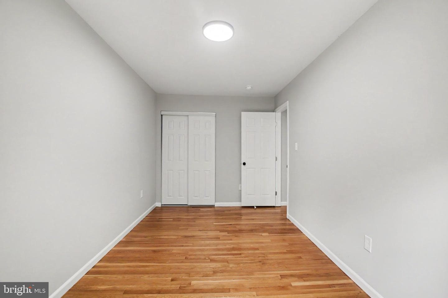 14658 Bakersfield Street photo 20