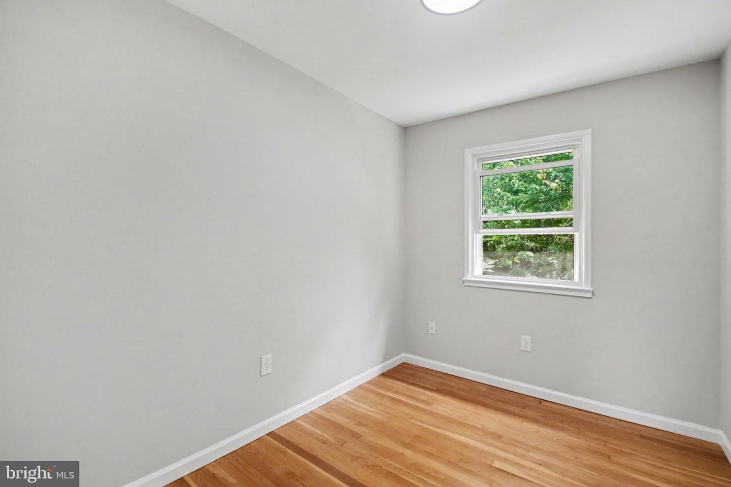 14658 Bakersfield Street photo 21