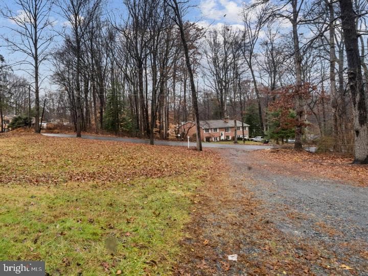 7013 Trails End Road photo 4