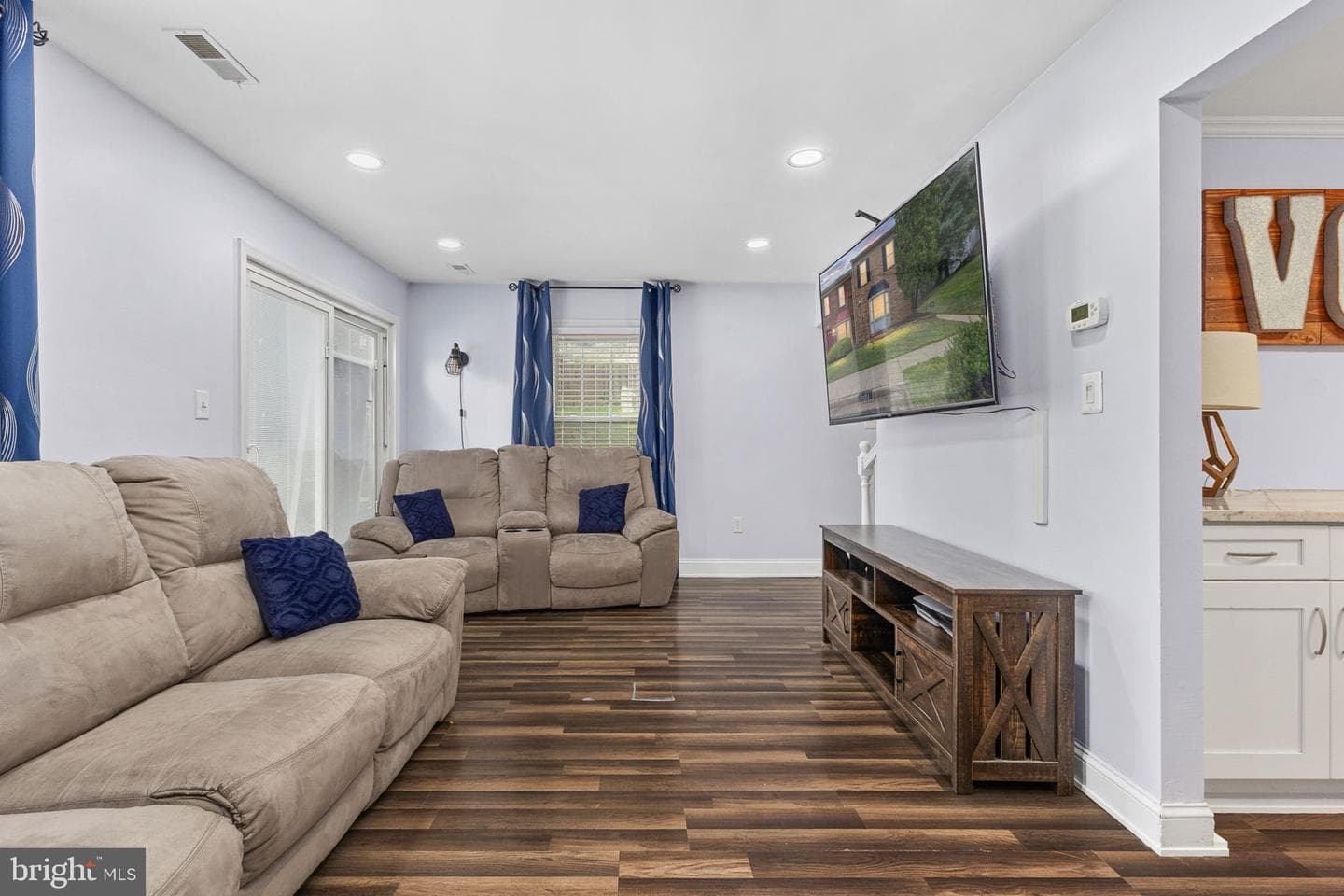 3424 Ascot Court photo 4