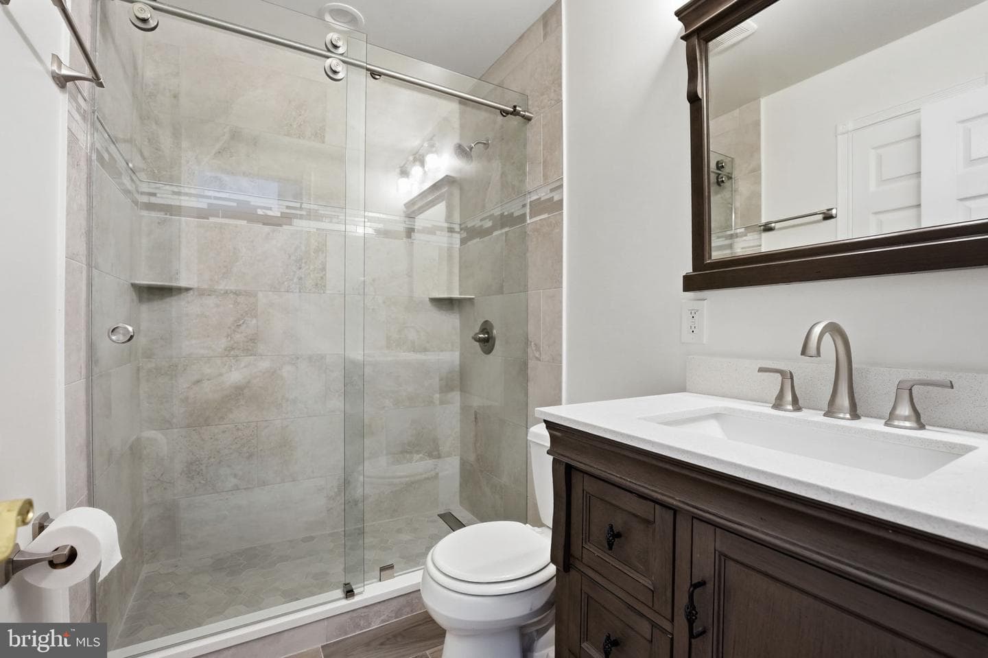 14307 Fairview Lane photo 11