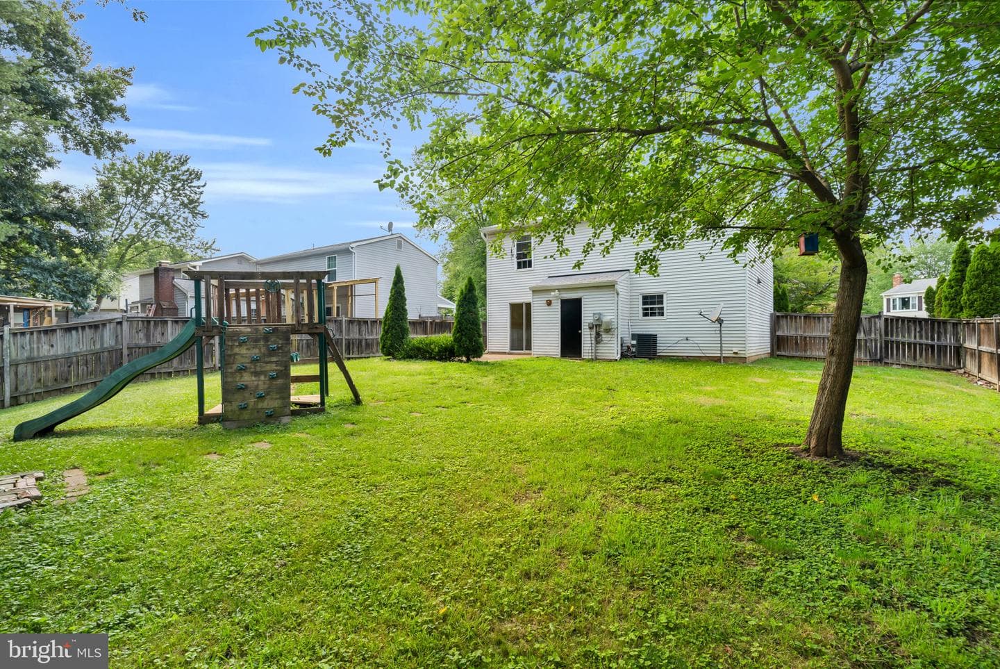 5566 Saint Charles Drive photo 33