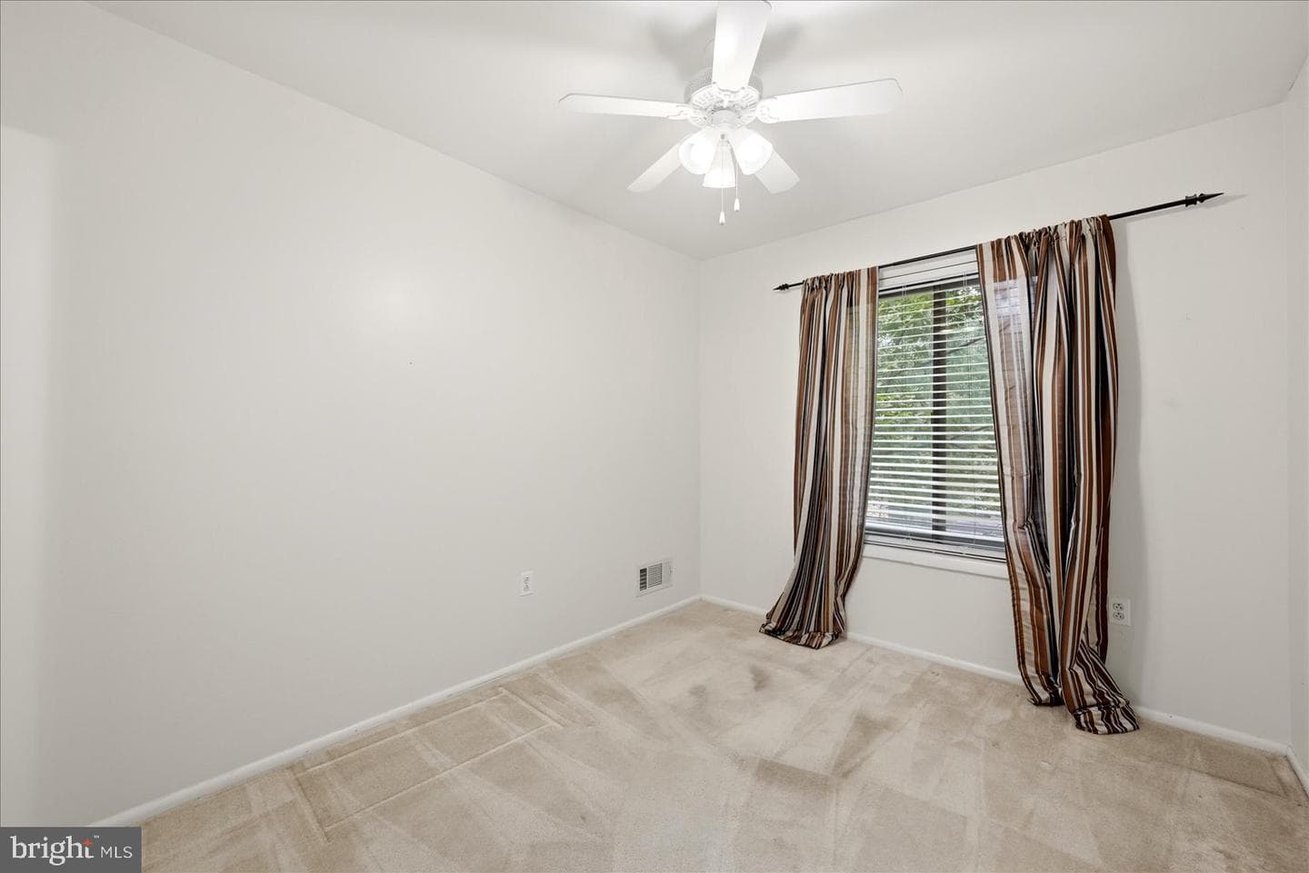 12304 Persimmon Place photo 13