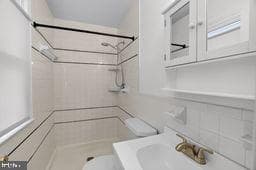 9601 Greenview Lane photo 8