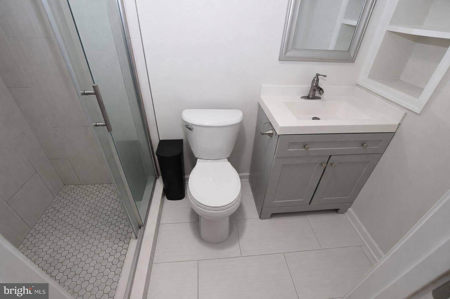 8721 Yorkshire Lane photo 11