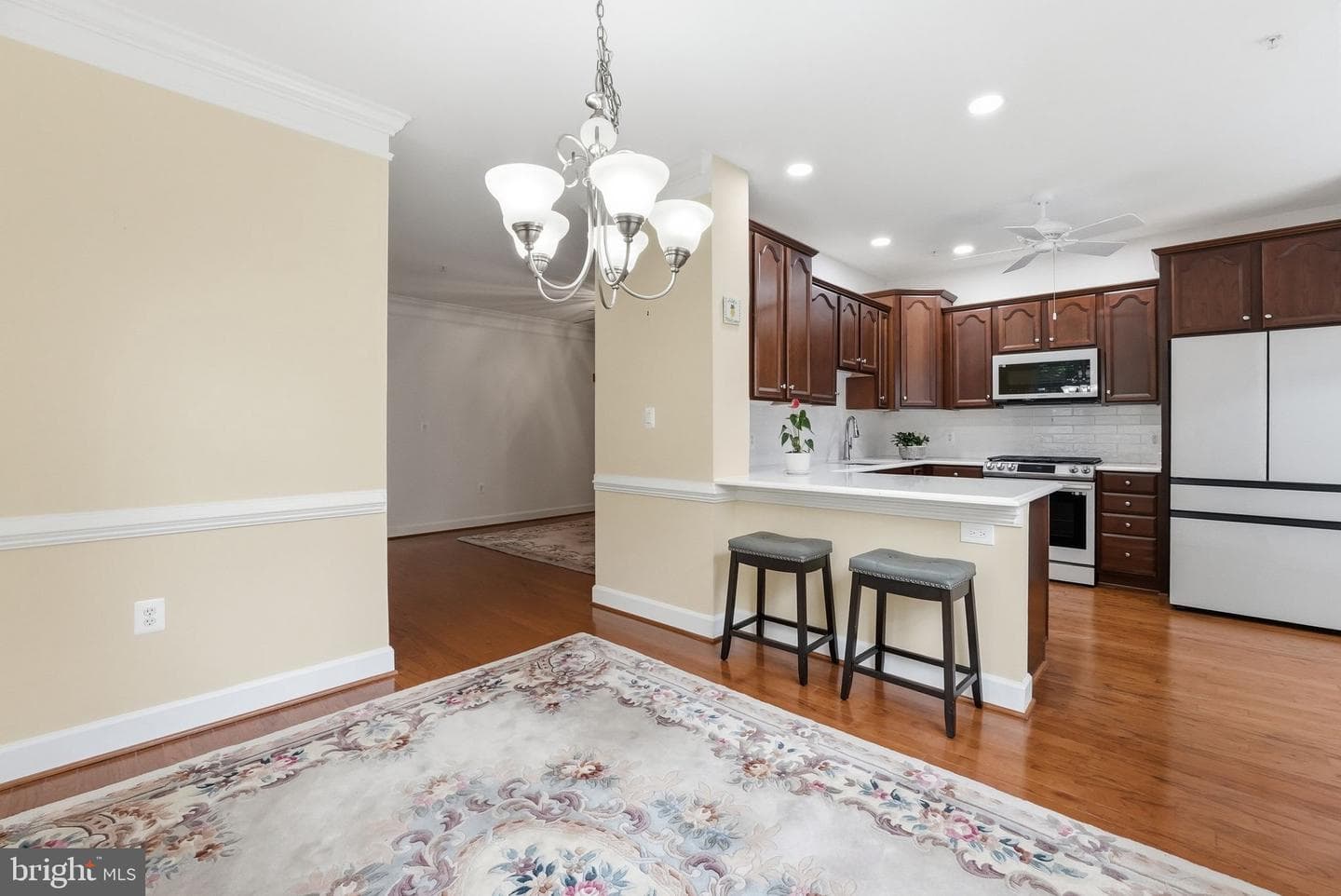 7055 Heritage Hunt Drive #111 photo 20