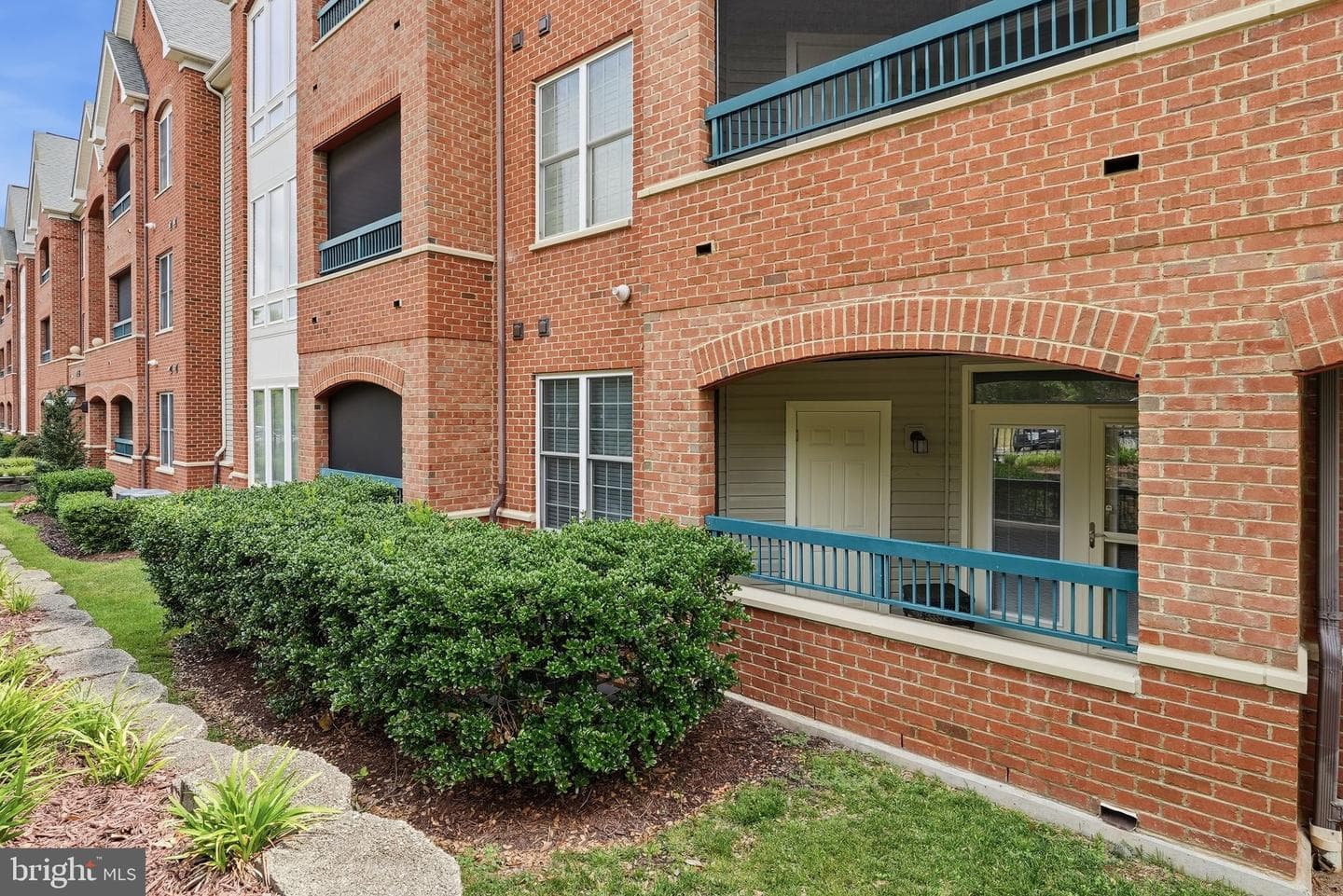 7055 Heritage Hunt Drive #111 photo 32