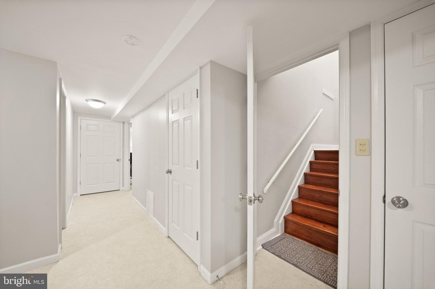 16210 Sheffield Drive photo 23
