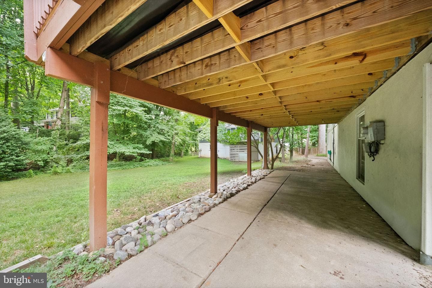 16210 Sheffield Drive photo 36