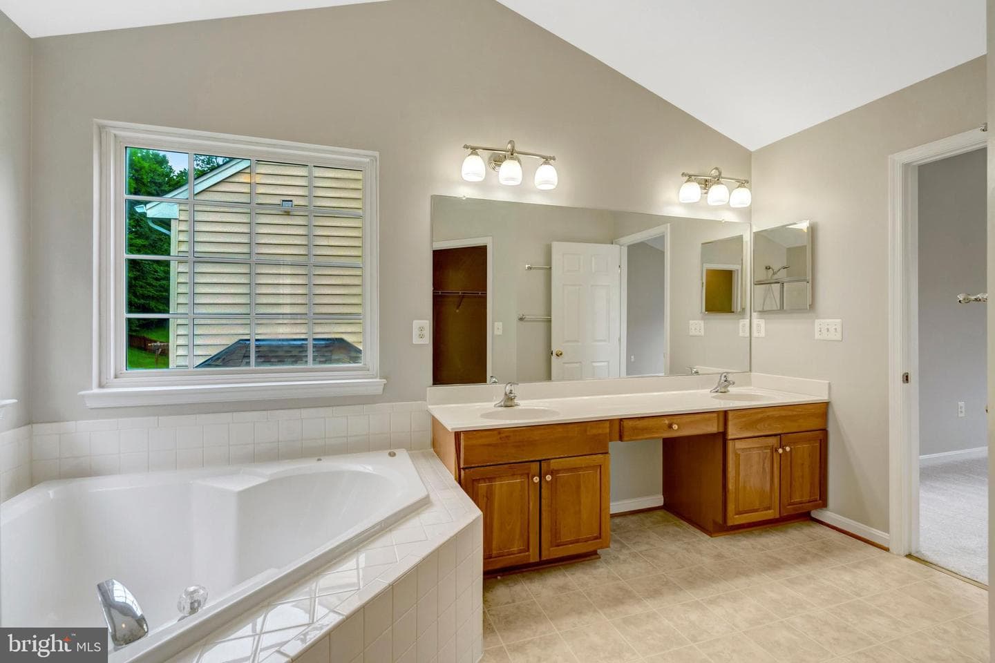 13040 Pilgrims Inn Drive photo 18