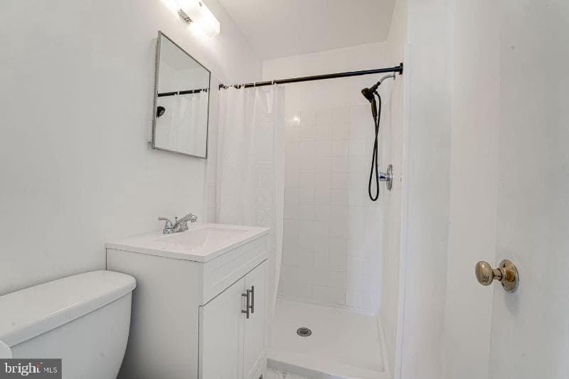 7908 Sharpsburg Court photo 13
