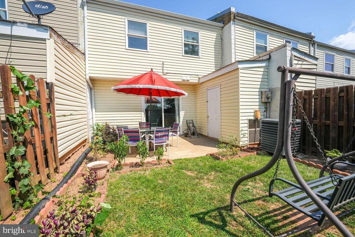 7908 Sharpsburg Court photo 18