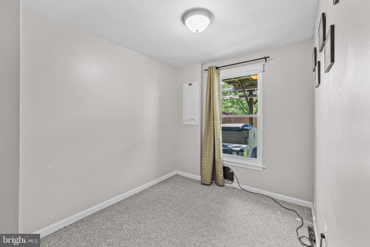 16950 Point Pleasant Lane photo 27