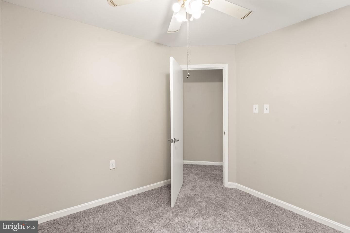 11824 Critton Circle photo 35