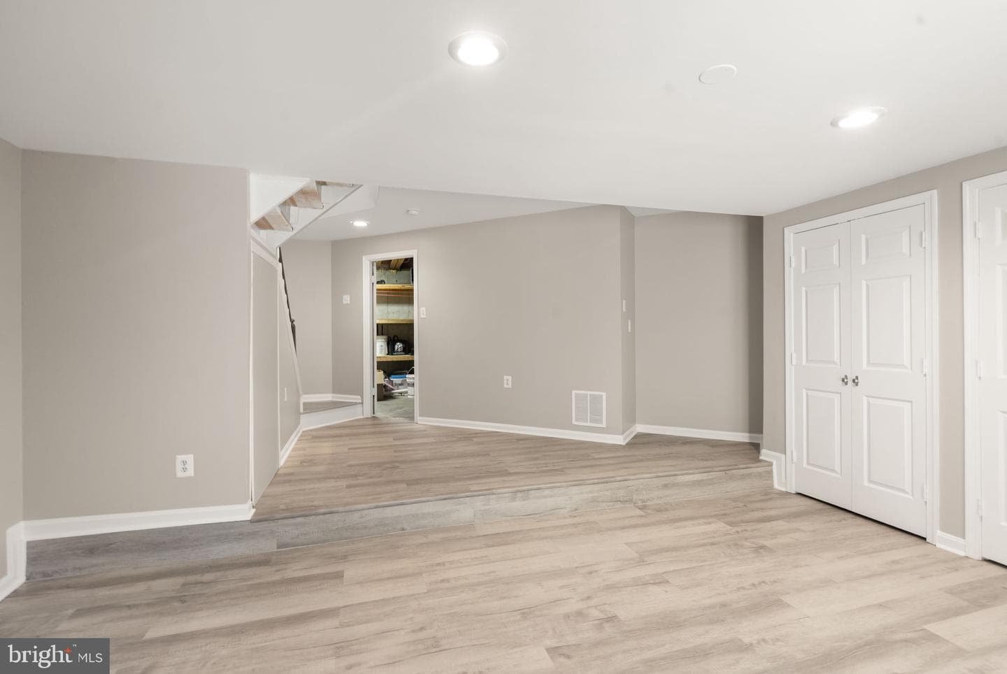 11824 Critton Circle photo 44