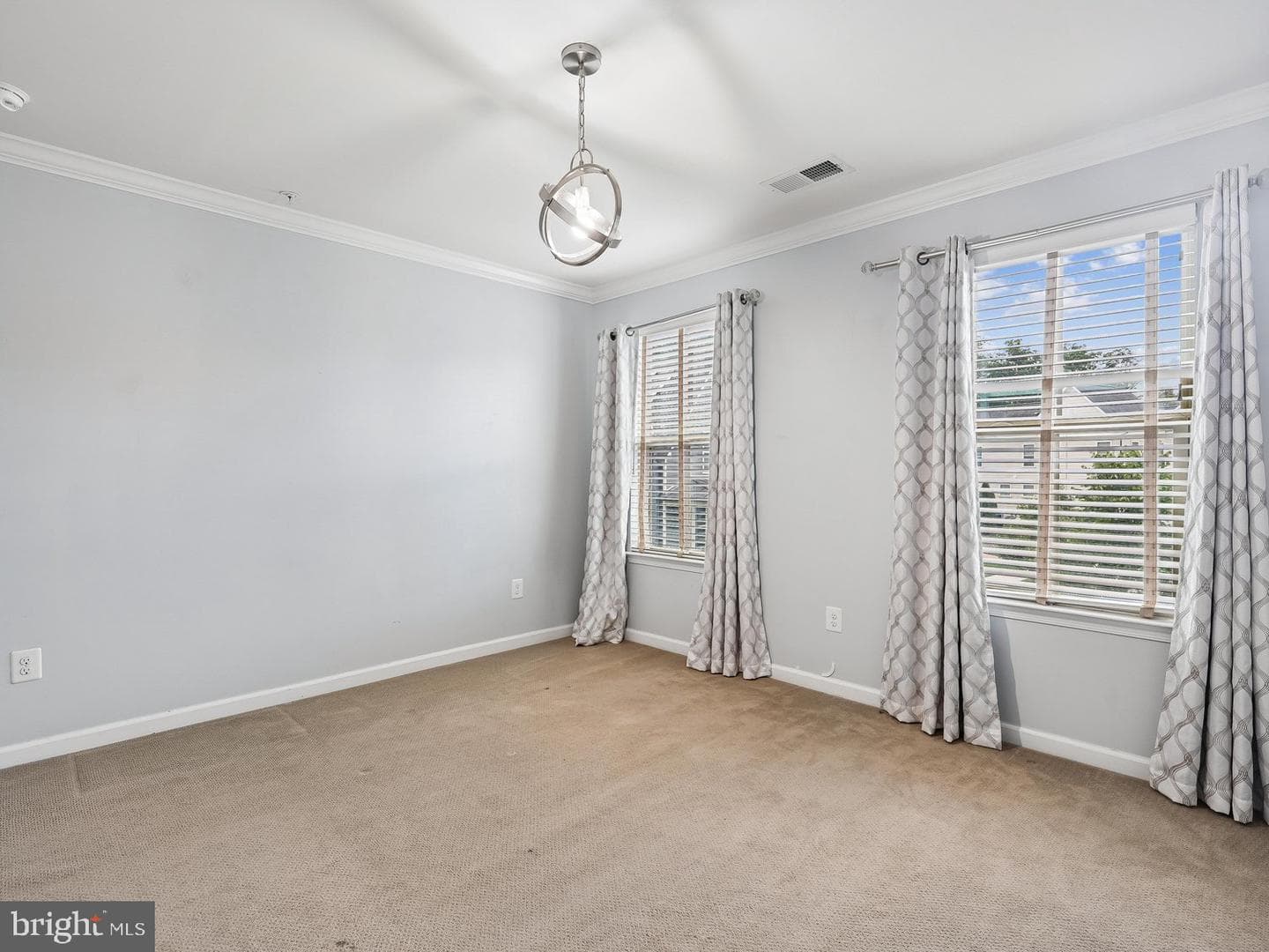 2301 Harmsworth Drive photo 35