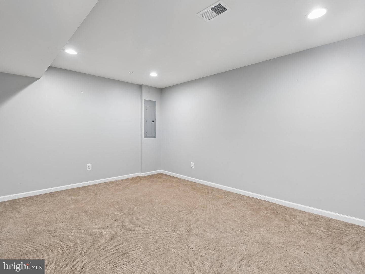 2301 Harmsworth Drive photo 48