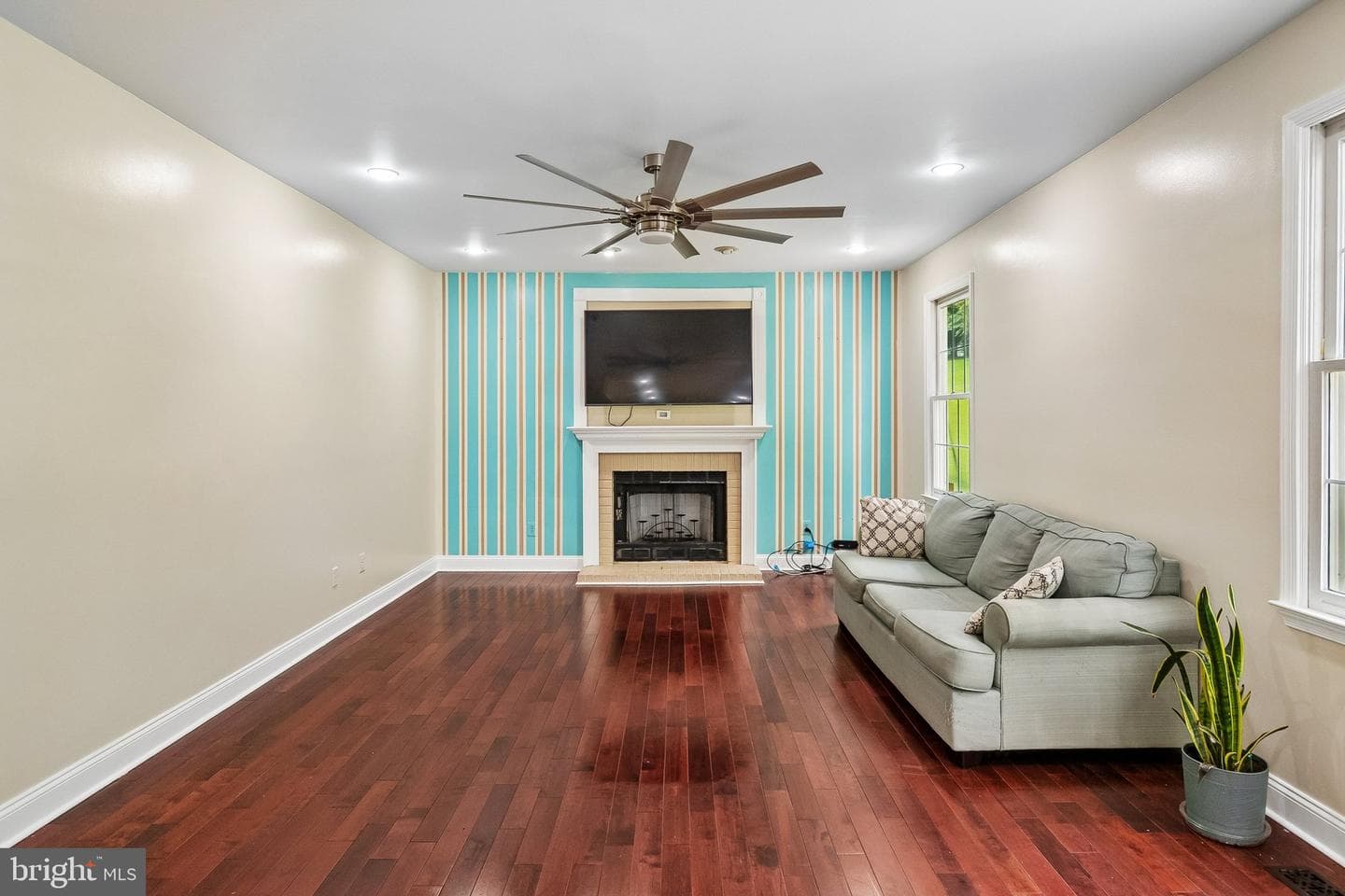 16069 Olmstead Lane photo 22