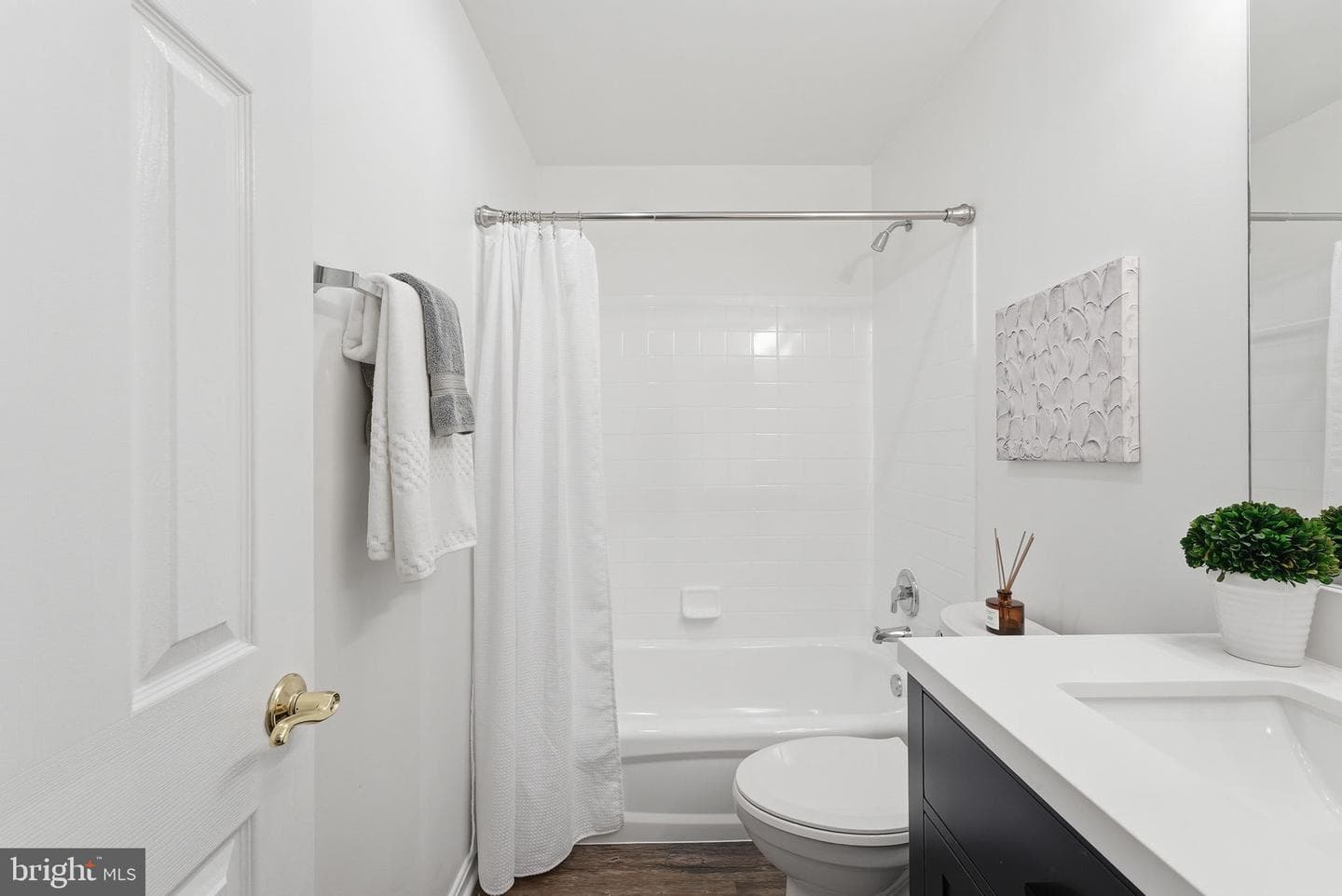 3969 Cressida Place photo 19