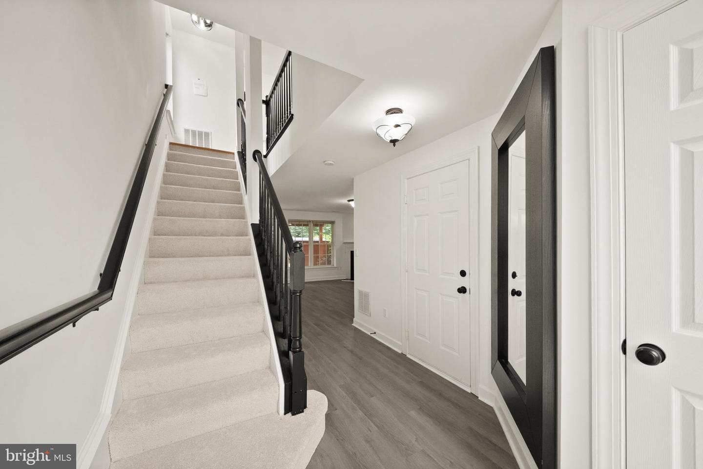 14196 Madrigal Drive photo 10