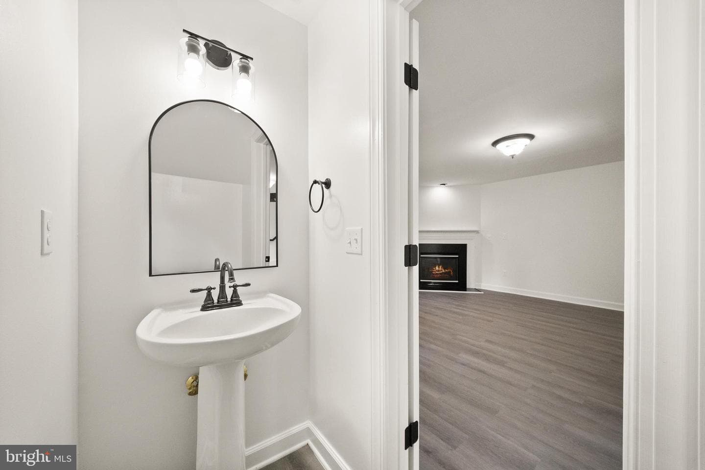 14196 Madrigal Drive photo 43