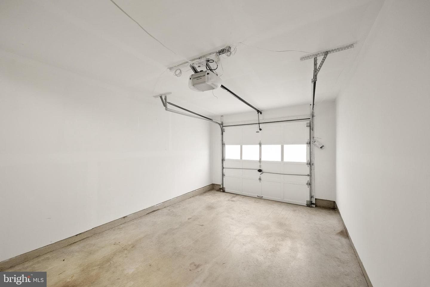14196 Madrigal Drive photo 45