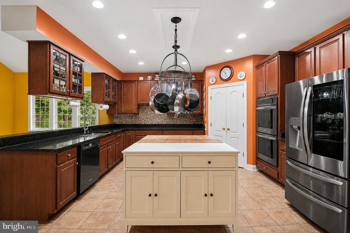 10823 Heaven Scent Lane photo 7