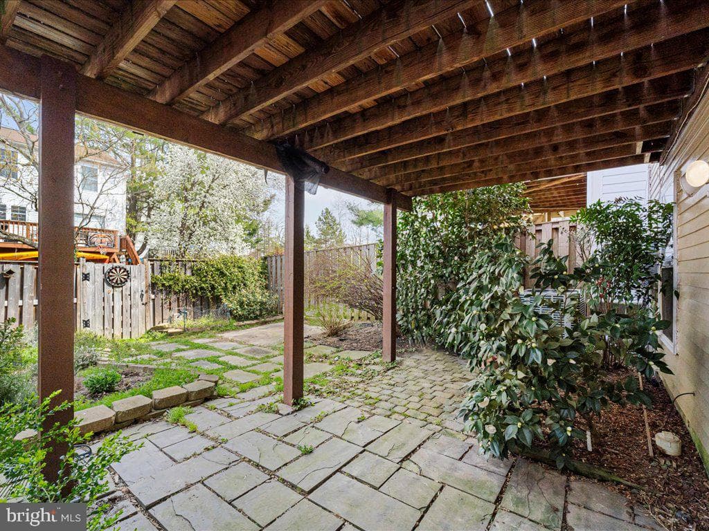 2904 Madeira Court photo 30